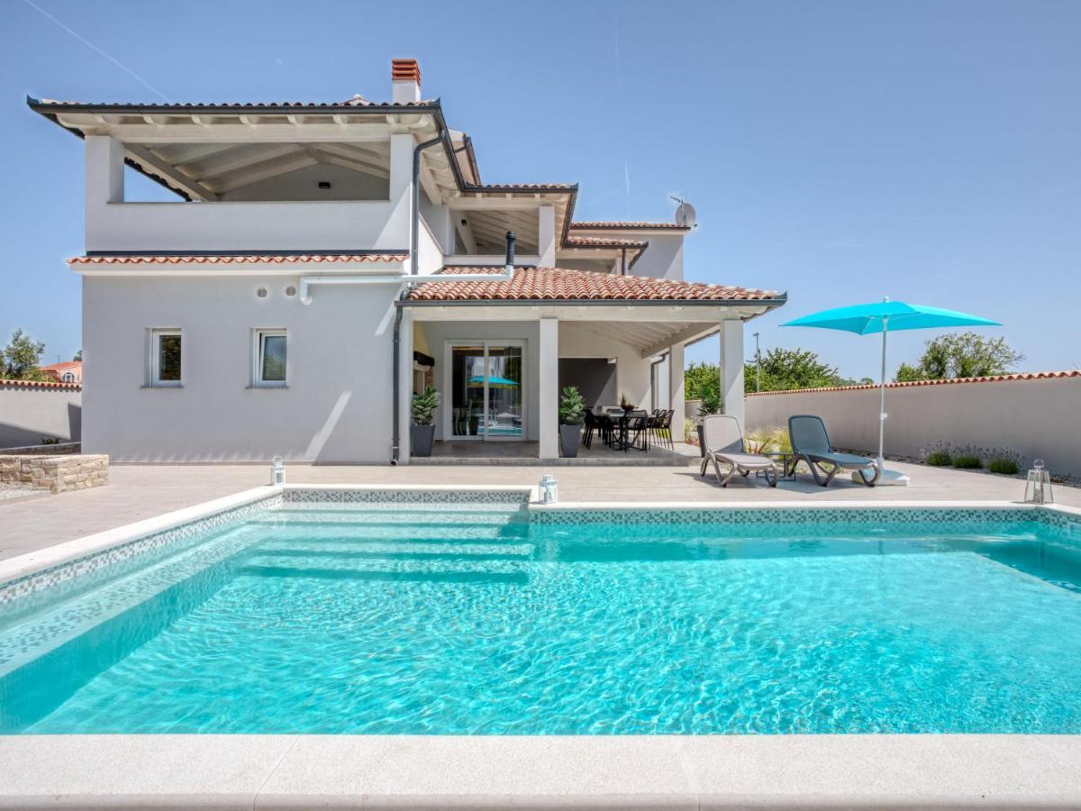 Villa Dream House By Interhome プーラ エクステリア 写真